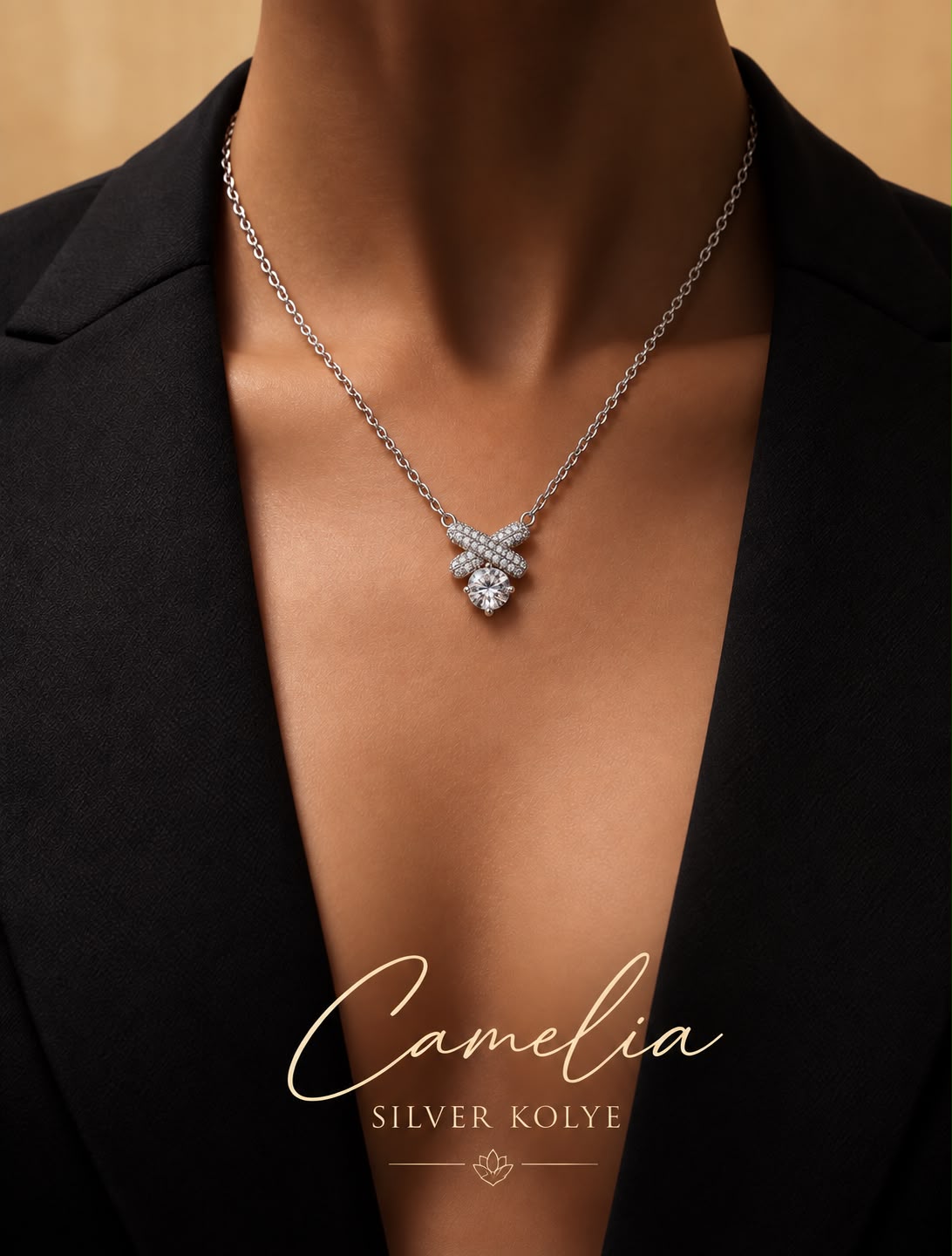 CAMELİA SİLVER KOLYE